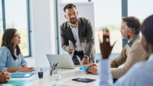 The Leadership Habits That Separate Great Managers from Exceptional Leaders